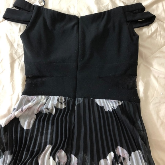 Xscape Long Pleated Floral Dress Black $239 - Picture 3 of 6